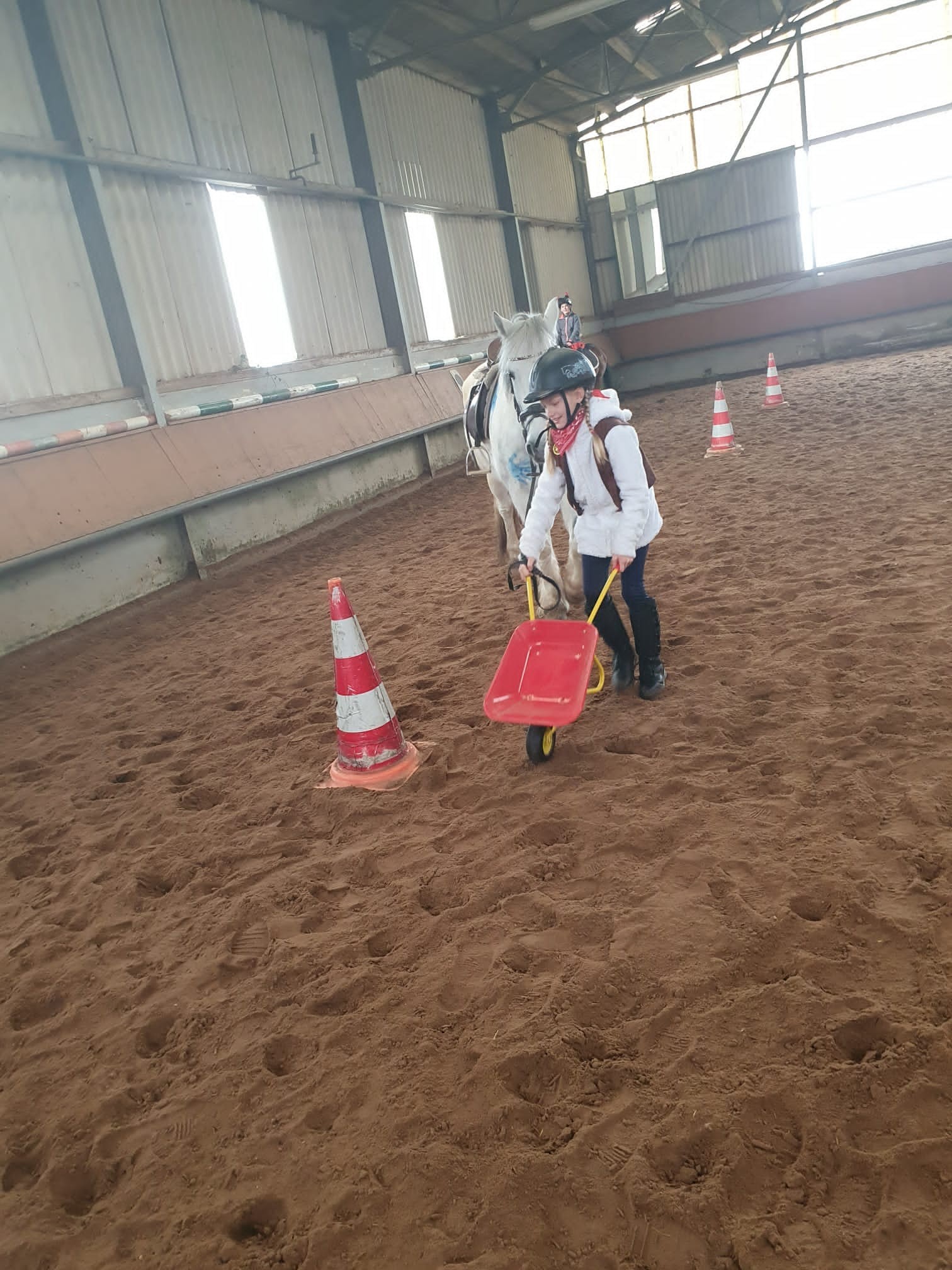 PHOTO-2023-02-19-12-08-37 4